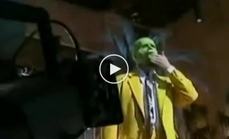Закулисное видео со съемок культовой комедии Маска
